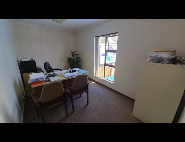 749M² WAREHOUSE TO LET IN KILLARNEY GARDENS